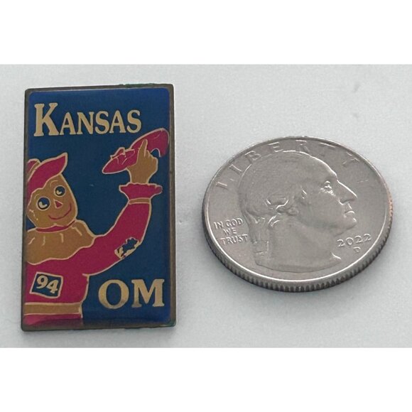 Vintage Odyssey of the Mind Kansas '94 Scarecrow OM OotM Ruby Slipper OZ Lapel P - Picture 2 of 3